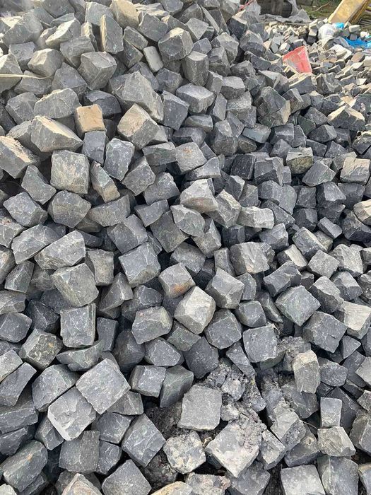 Дорожні плити натуральна бруківка електро опори фундаментні блок цегла