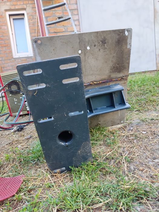 Кріплення для сидіння автомобільне.тяжке на 20 кілограм.