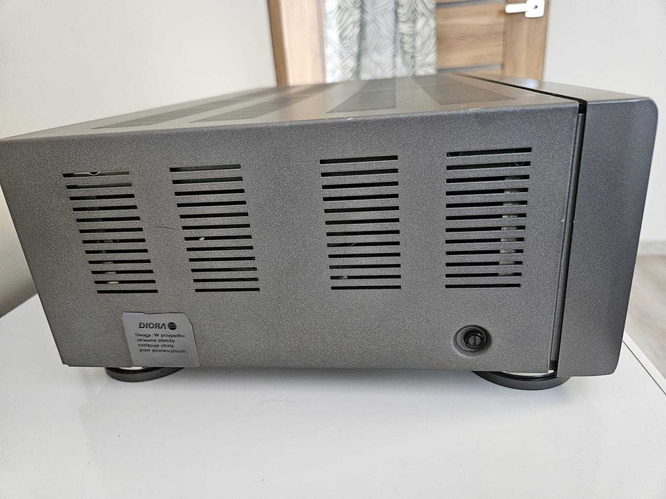 Wzmacniacz  Diora 704 audio