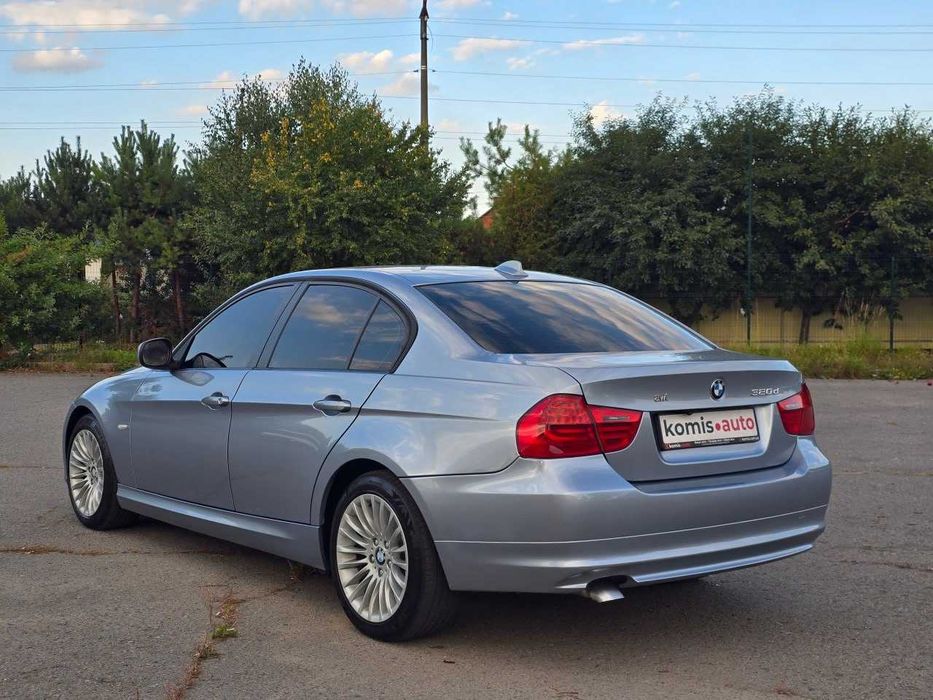 Продам BMW 3 Series 2011. Можна в розстрочку, під викуп.