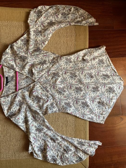 Blusa de mangas sino e cornucópias Zara