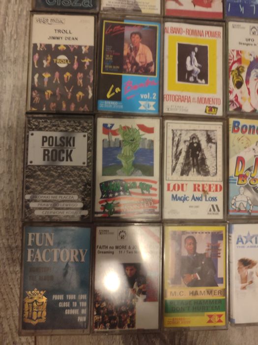 Zestaw 16 kaset audio