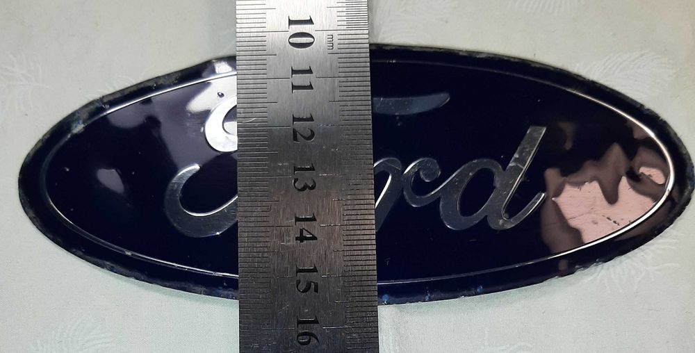 Продам эмблему на FORD, (б/у).