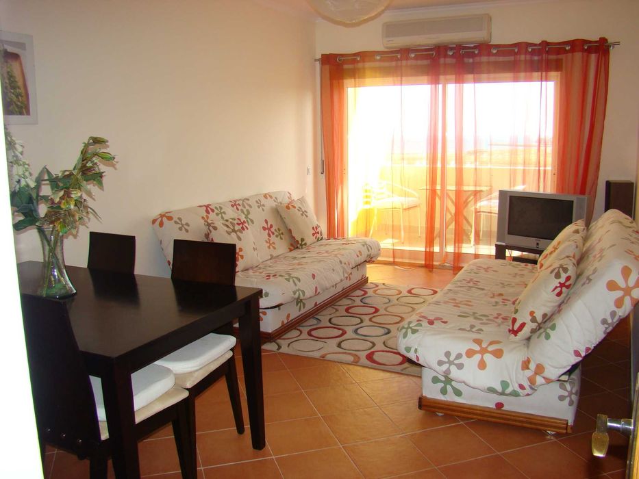 ARRENDA SE APARTAMENTO PLENA VISTA MAR