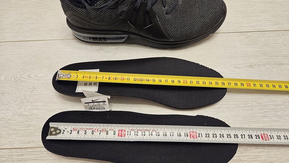 Кросівки nike air max sequent 3 921694-010 оригінал розпаровані