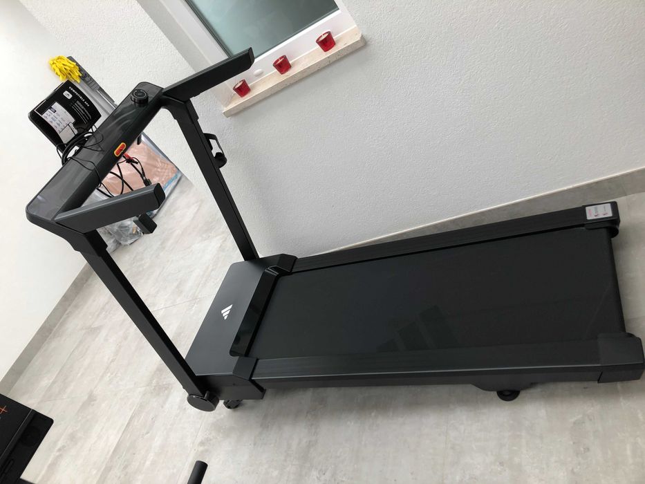 Passadeira de Correr AdidasT-24c+Bluetooth-NOVO . 700€