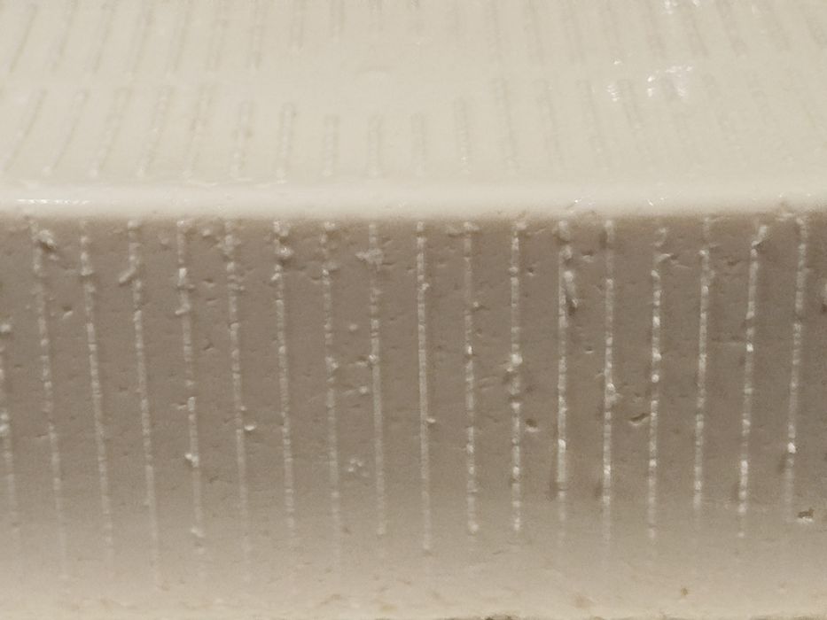 Бринза из коров'ячого молока.