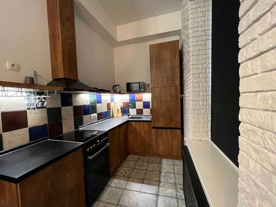 1к ВИП Центр Прорезная метро Золотые ворота,Театральная Подобово