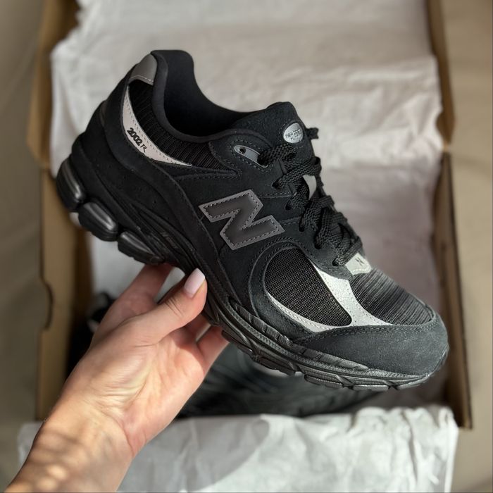 Кросівки New Balance 2002R