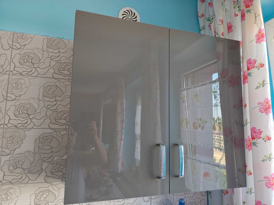 Sprzedam szafkę wiszącą do kuchni