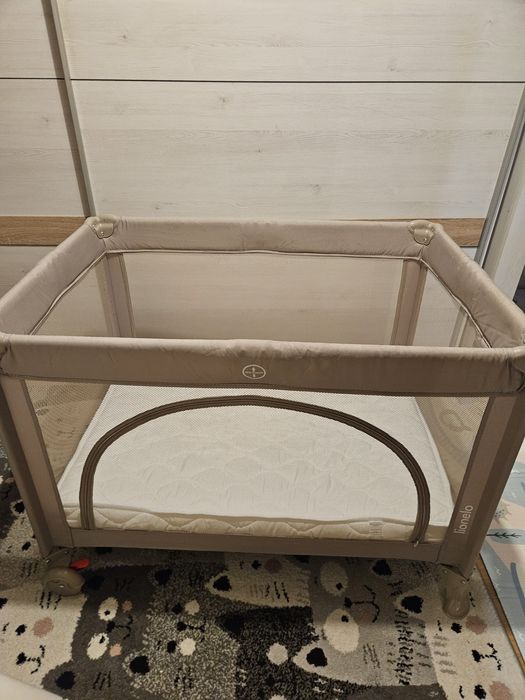 Łóżeczko turystyczne