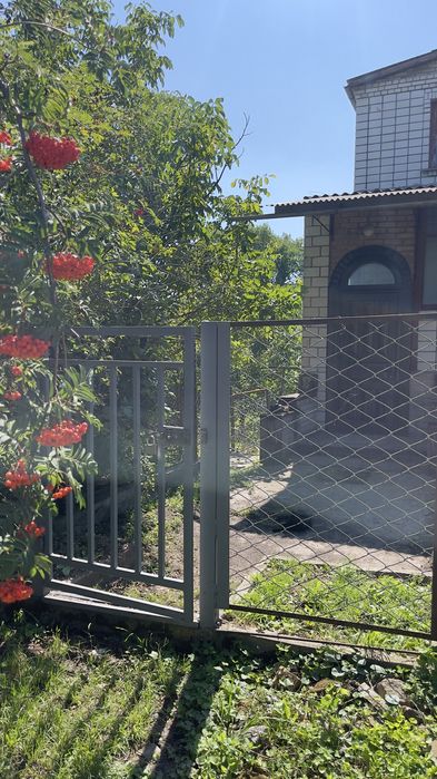 Продається будинок в центрі с.Бродецьке