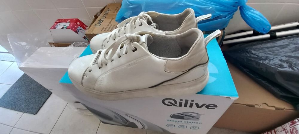 Sapatilhas em pele Geox