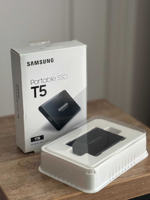 Samsung T5 1TB Зовнішній SSD