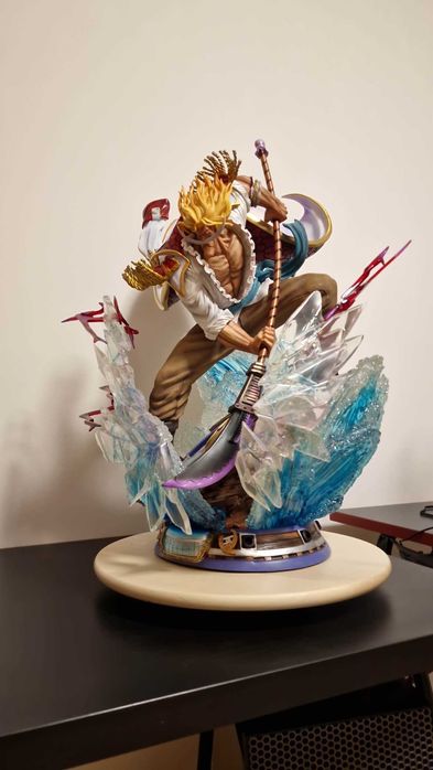 Figura One Piece - Edward.Newgate Barba Branca