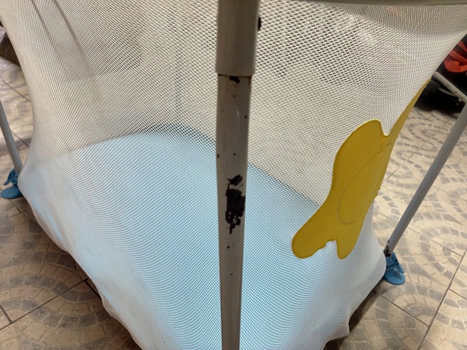 Parque infantil em bom estado