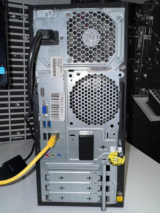 Komputer stacjonarny Lenovo 2TB HDD/4GB RAM