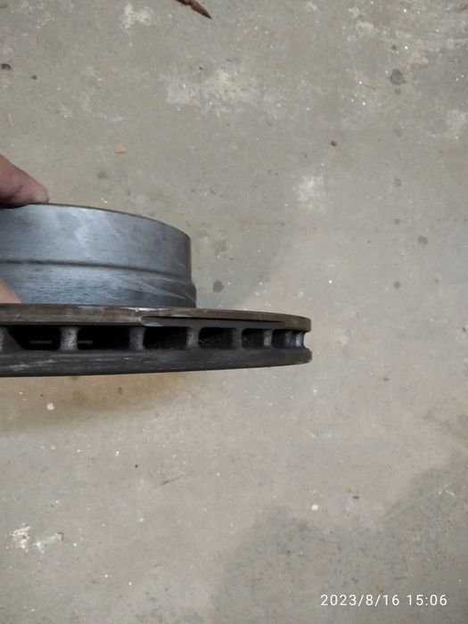 Pinças travão BMW E60/61 525d (310mm) c/discos