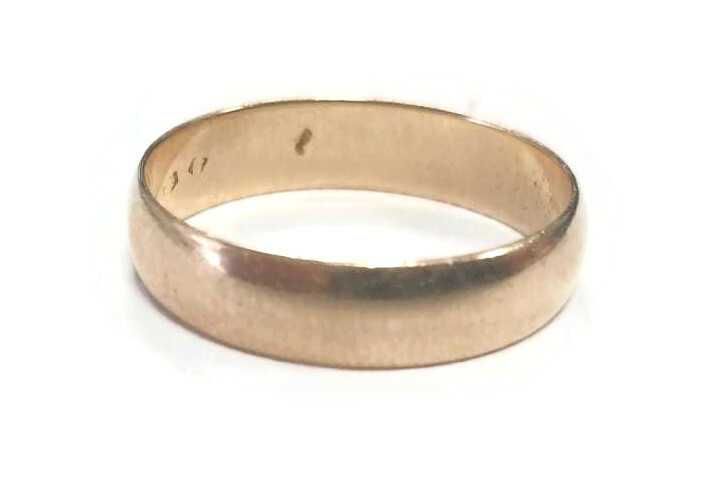Wyrób jubilerski - Złota obrączka p.585 3,07g. rozm.18