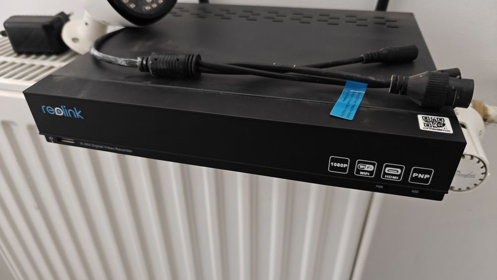 Rejestrator Reolink + 4 kamery WiFi
