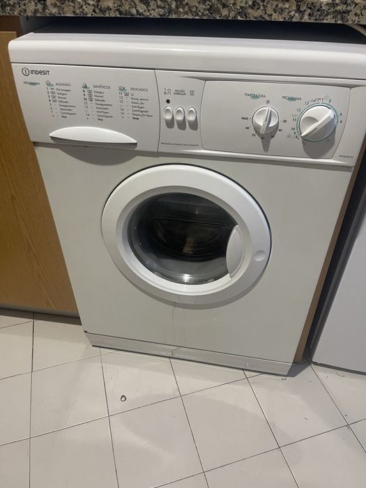 Maquina lavar roupa