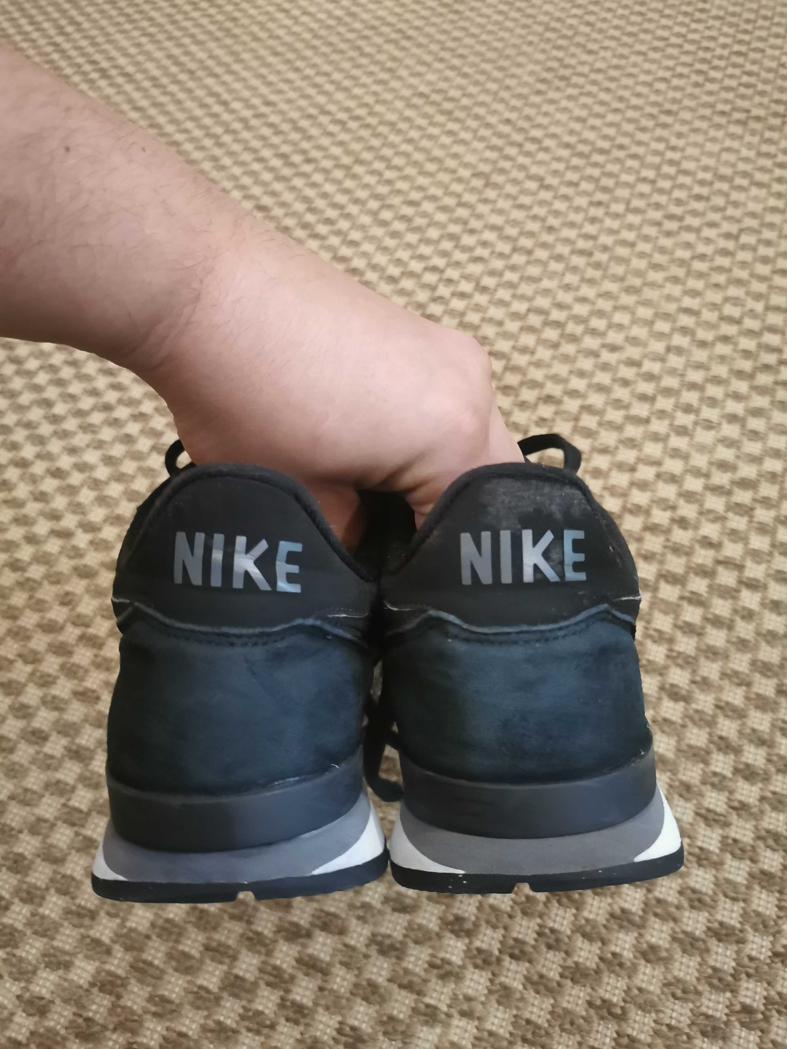 Nike internationalist leather black deals