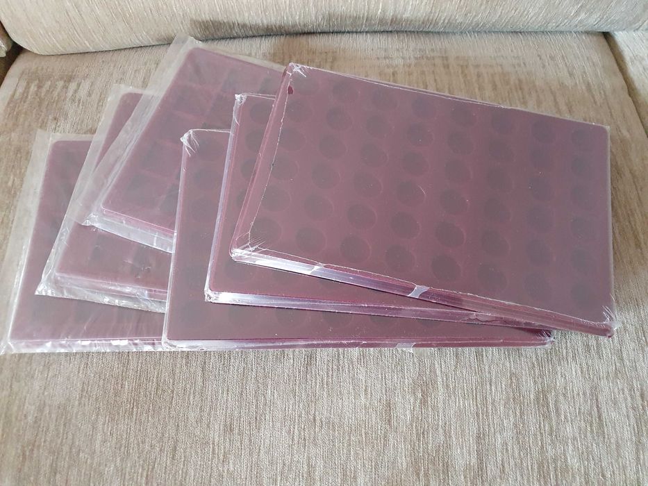 Walizka Kuferek Leuchttrurm na 4/5 palet - 2 komplety + palety