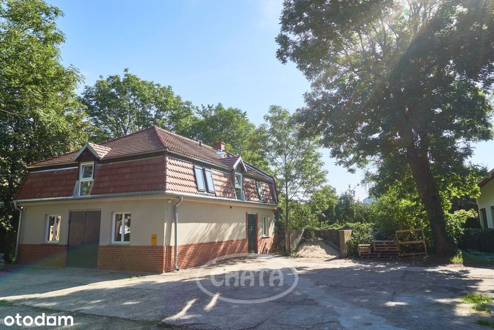 Wolnostojący budynek produkcyjno-mieszkalny