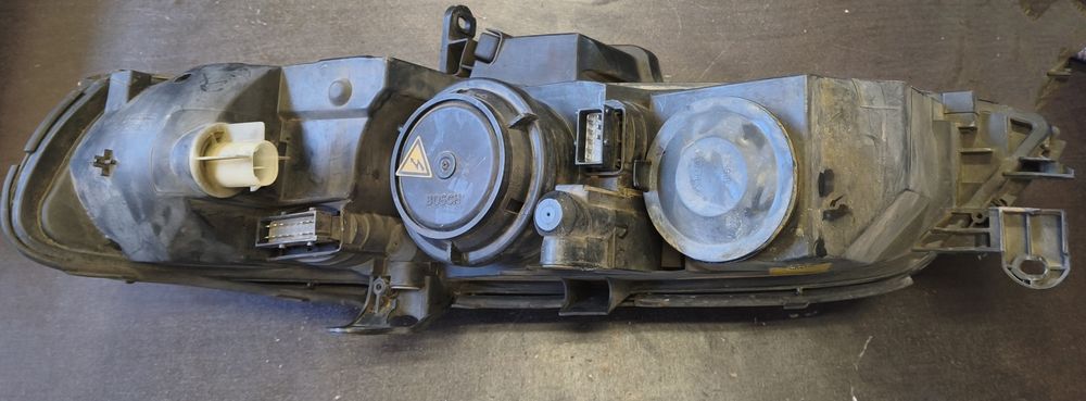 Farol Opel Vectra 1999/2002 xenon