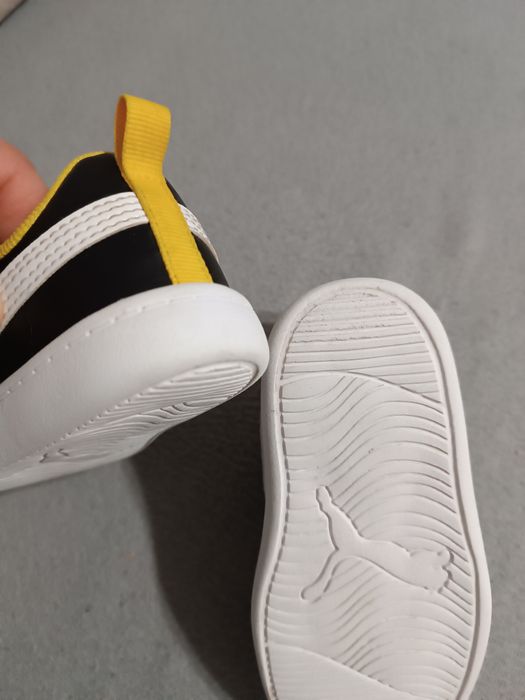 Buty chłopięce Puma rozm 22