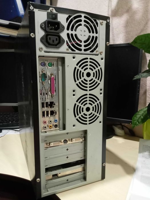 Распродажа. Системный блок б/у в отличном состоянии