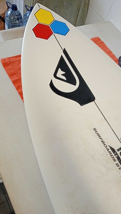 Vendo prancha surf 5.6 goldbeach com autocolantes all Merrick