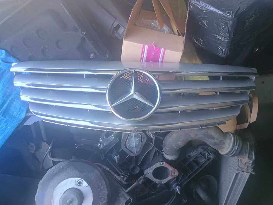 Grill Atrapa Przód Przednia Emblemat Chrom Mercedes Bklasa B-klasa W245 itp.