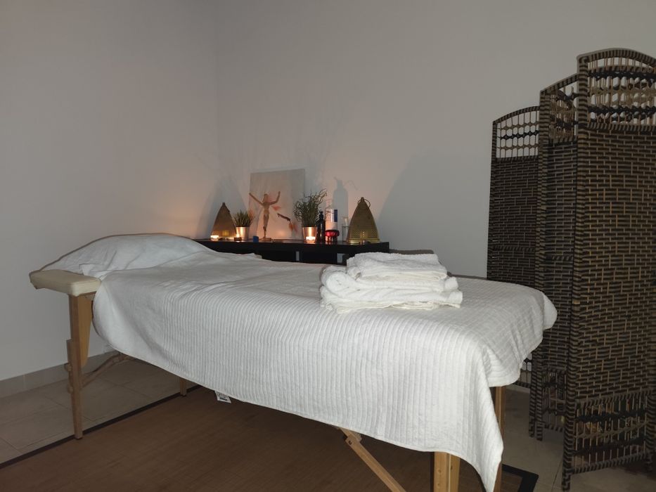 Massagem terapêutica, desportiva e relaxamento