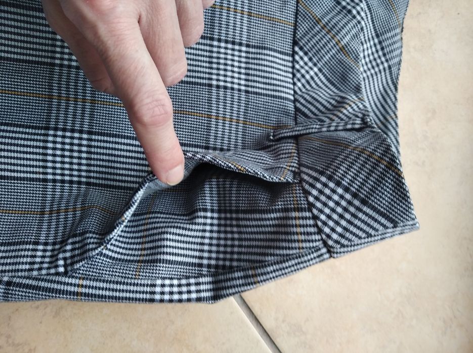 Spodnie w kratkę Esmara szare r.38