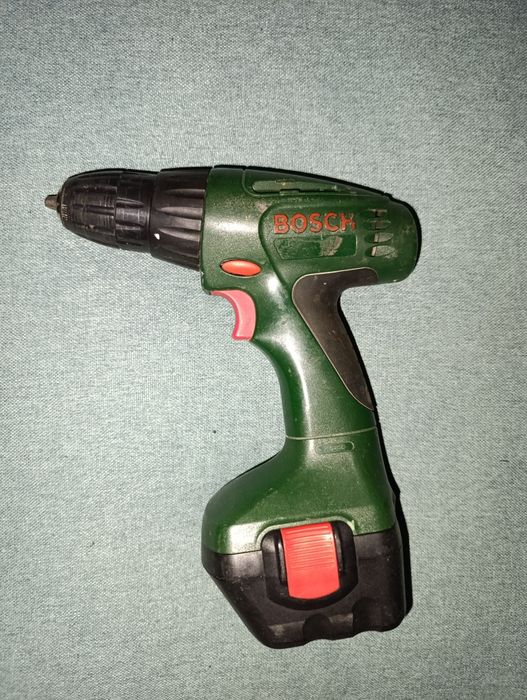 Оригінальний шуруповерт BOSCH.