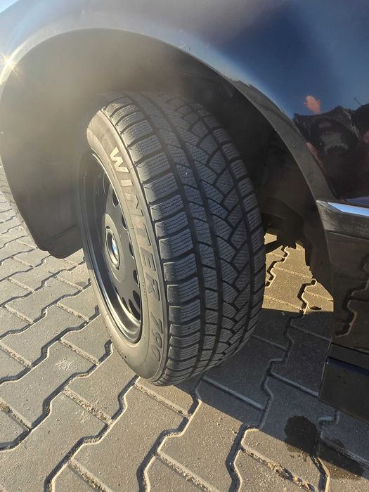 Felgi BMW E32/31 E34 E36 E38 E39 E60/65 F czarne style 6 opony gratis.