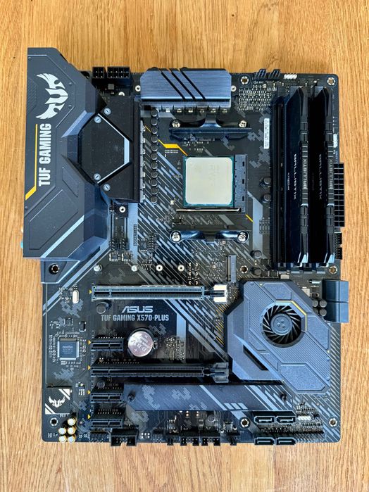 Zestaw: Procesor AMD Ryzen 5600x + Płyta Asus TUF Gaming X570-Plus + RAM 32 GB Crucial Ballistix