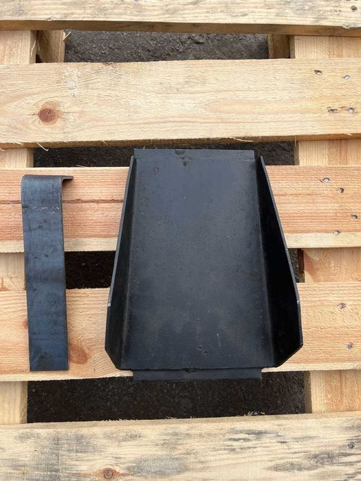 Лист верхней промежуточной балки полувагона, армирующий лист