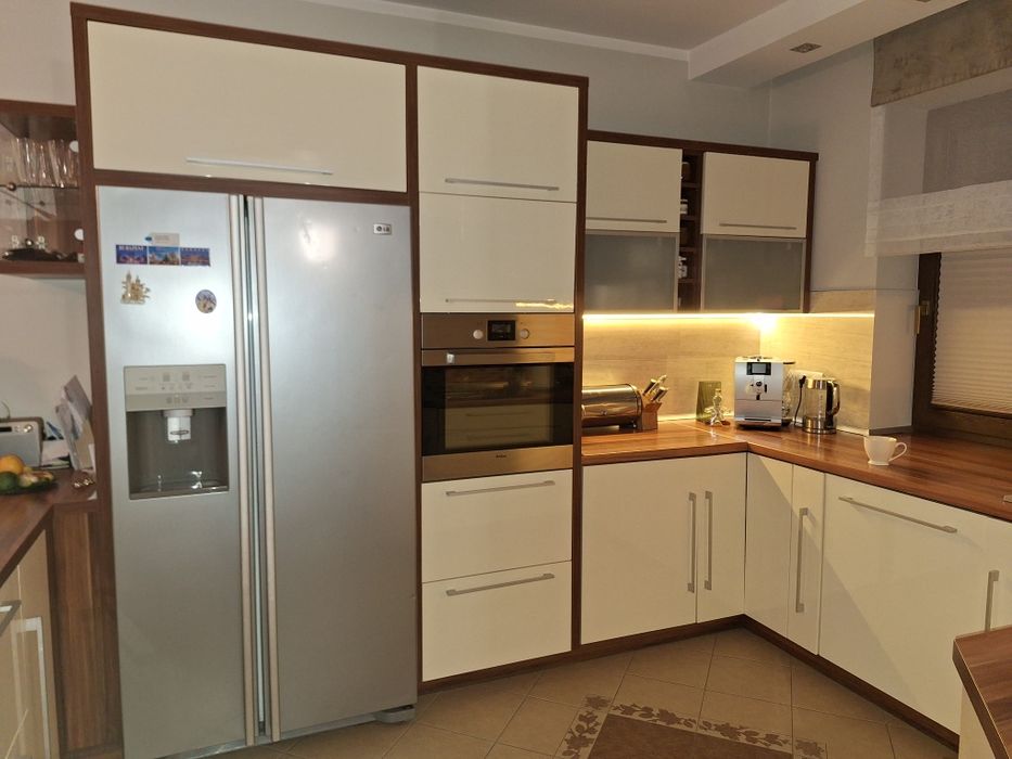 Sprzedam meble kuchenne że sprzętem