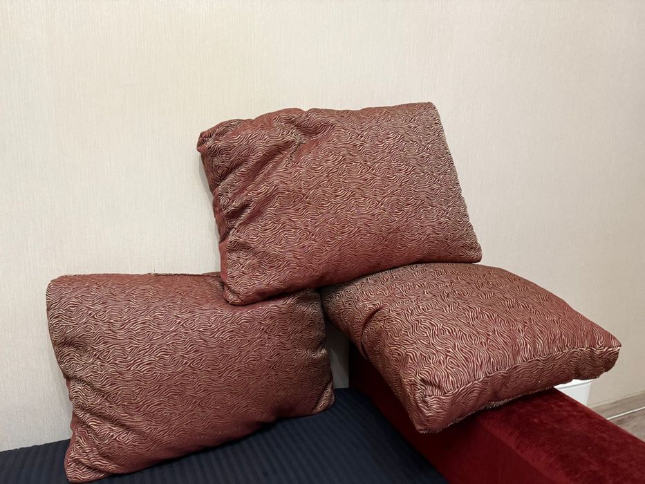 Диван крісло ліжко продам диван