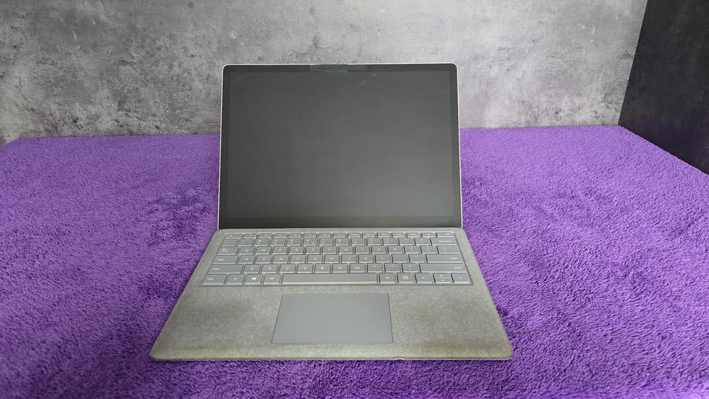 Microsoft Surface Laptop 2