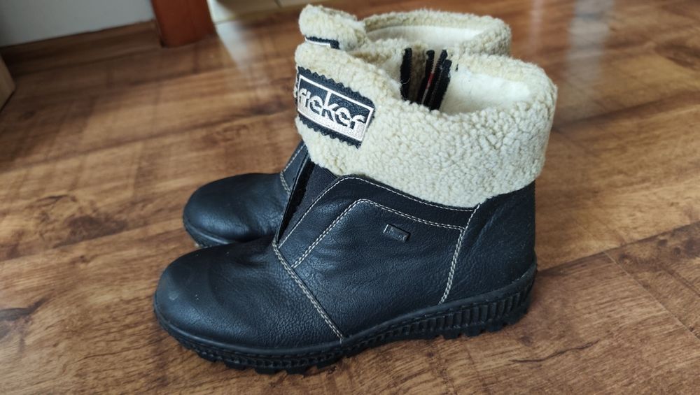 Botki skóra naturalna rieker rozmiar 40