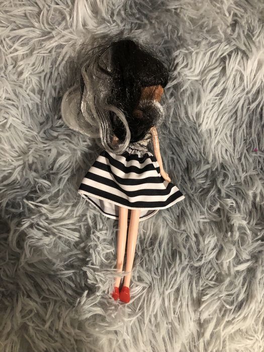 Лялька лол сюрпрайз