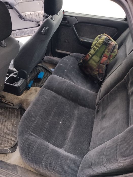 Продам машину на повному ходу сів поїхав