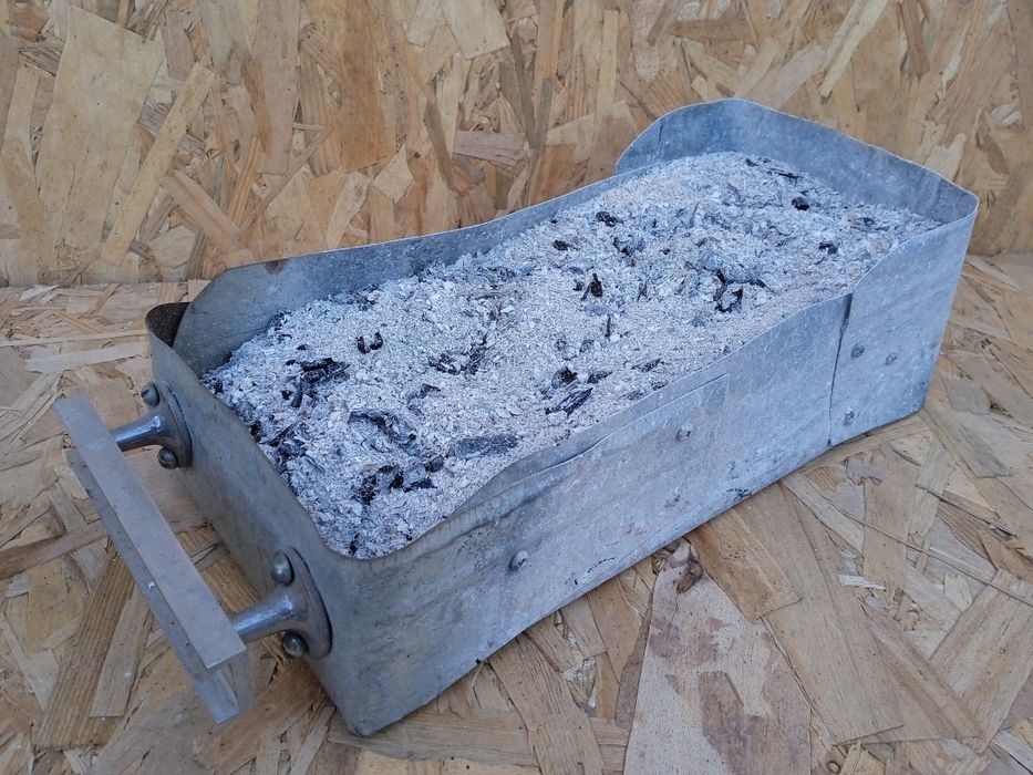 Пепел,зола,попіл,древесный,дров'яний.