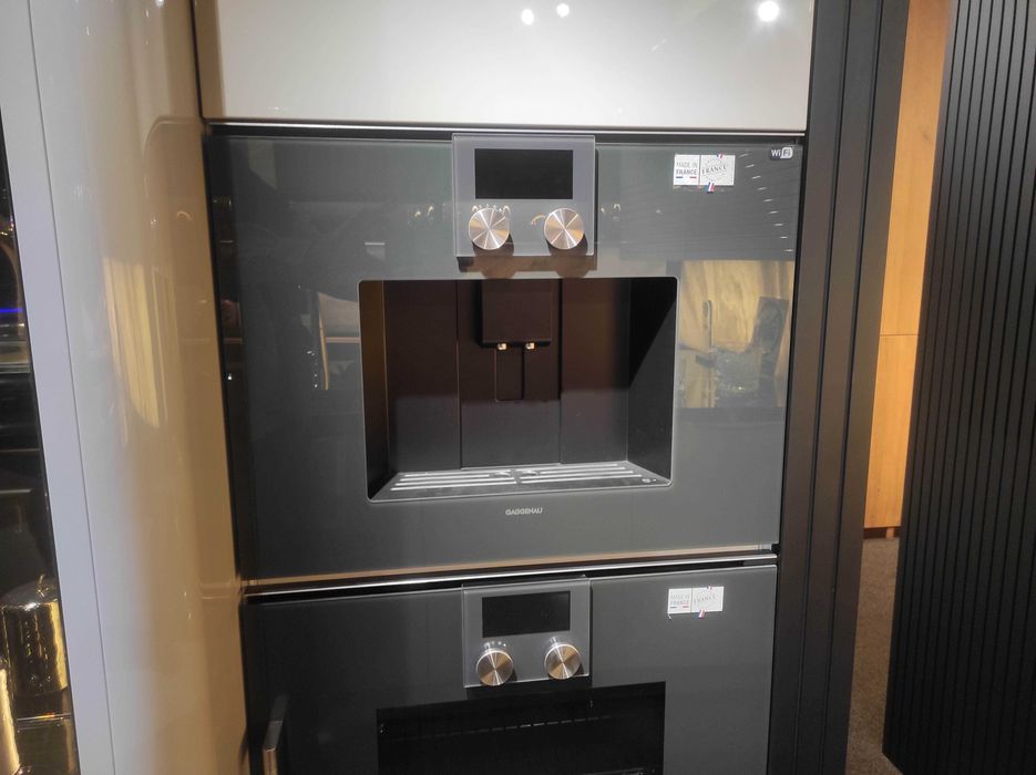 Ekspres do zabudowy Gaggenau CMP250102 seria 200, kolor Anthracite