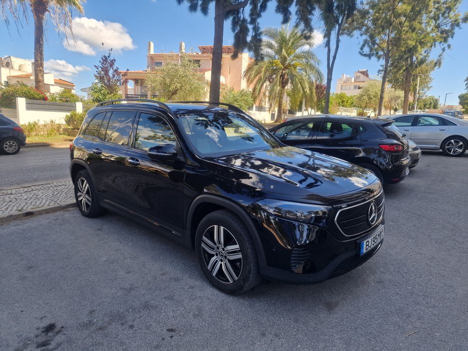 Mercedes-Benz EQB 300 4 matic, 7 lugares