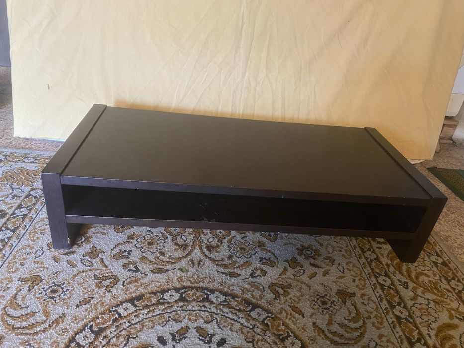 Duas mesas de centro