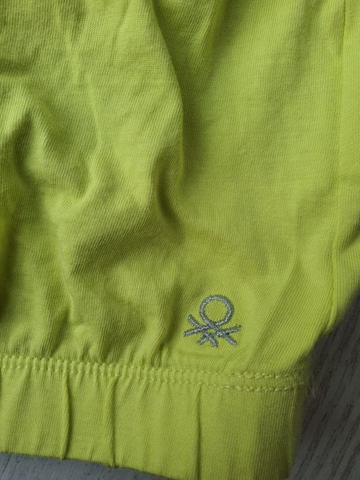 Krótka limonkowa bluzka Benetton rozm 130